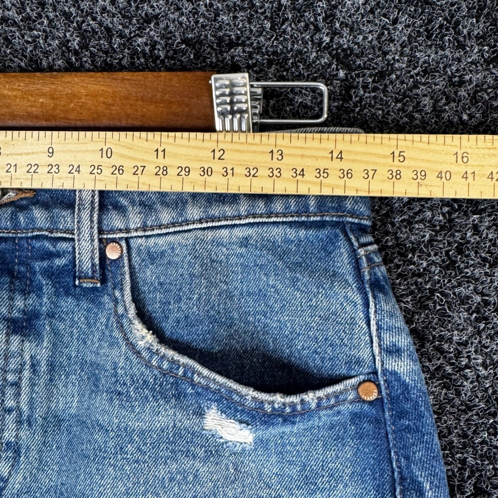 Express Conscious Edit Denim Mini Skirt Medium Wash Distressed Curved Hem Size 2 - Picture 5 of 6